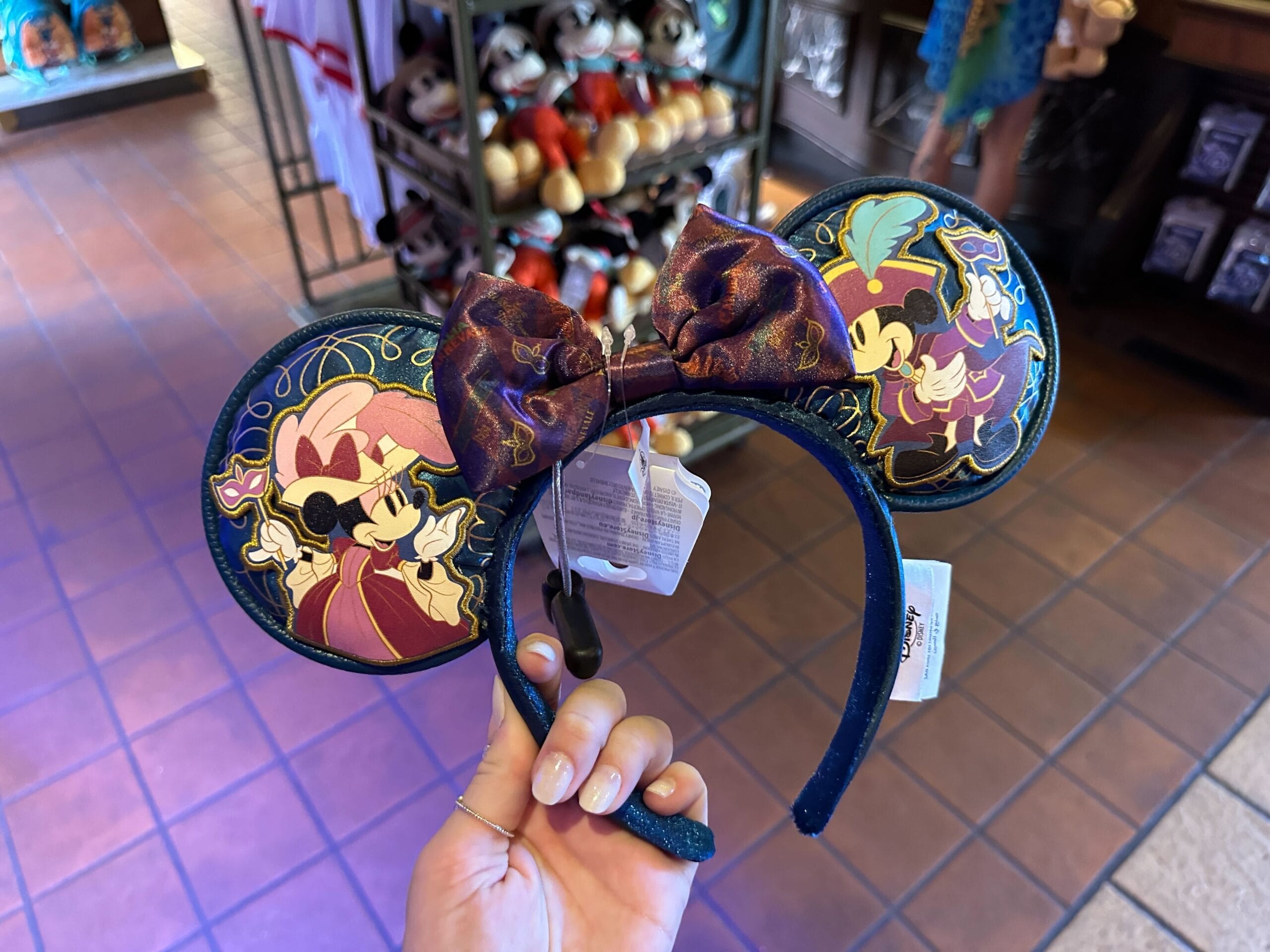 A new Mickey and Minnie Italia Carnevale collection has debuted at EPCOT. The collection features apparel, accessories, home goods, and more.