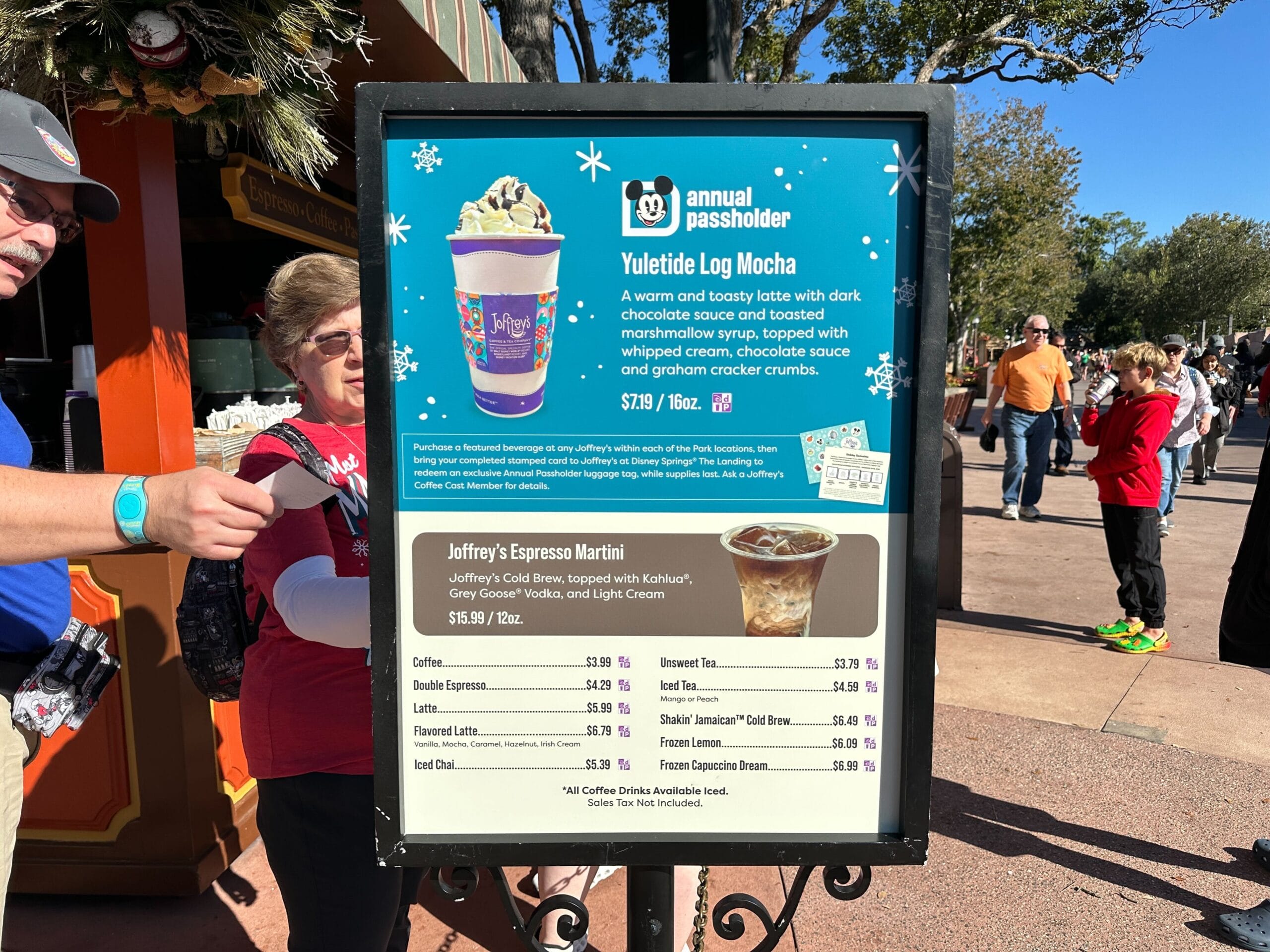 Walt Disney World Annual Passholders can purchase an exclusive Yuletide Log Mocha this holiday season from Joffrey's Coffee & Tea Company in EPCOT