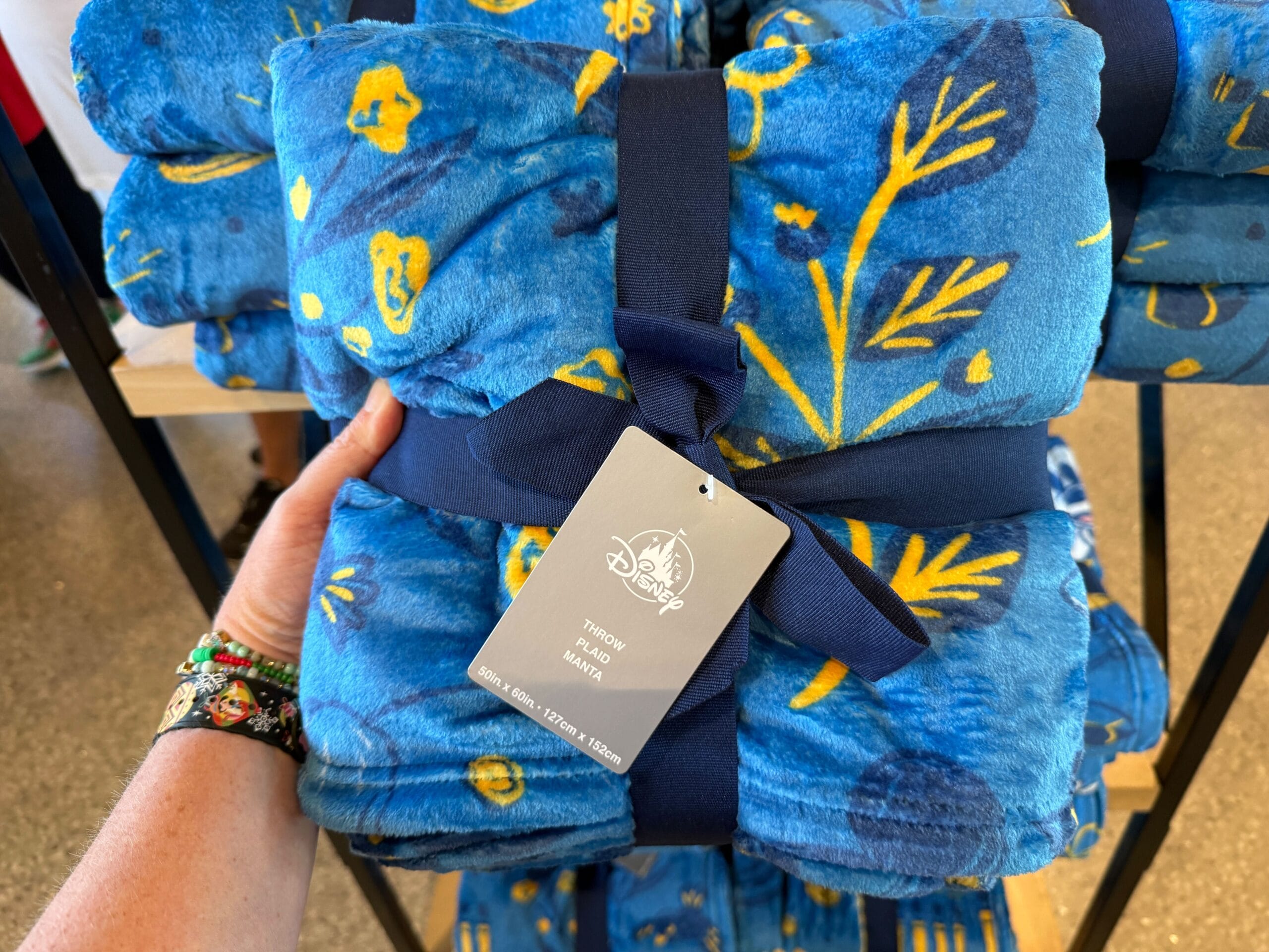 New Mickey & Minnie Hanukkah Throw Blanket at Walt Disney World