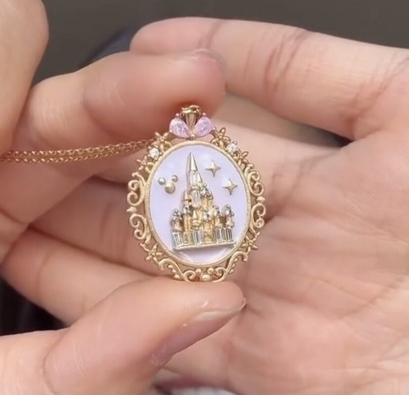 Girls Crew Trunk Show Coming to Disneyland